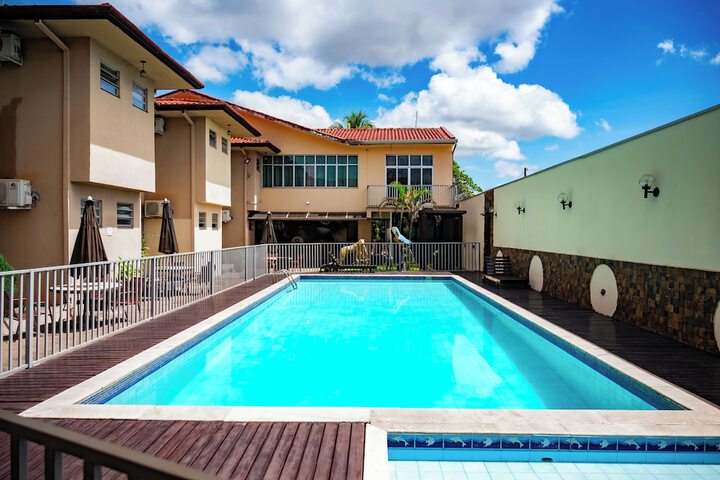 Pool 44 of 77