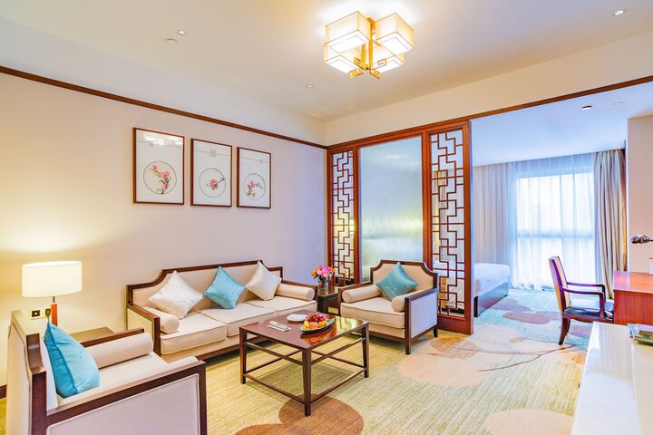 Room 20 of 53