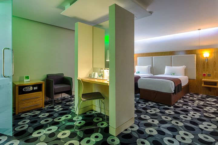 Room 20 of 71