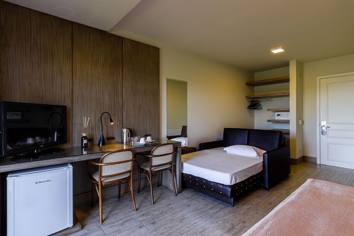 Room 41 of 148