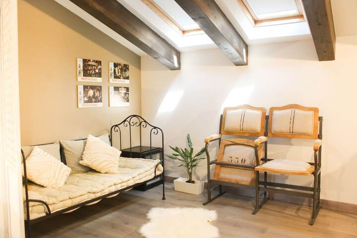 Room 5 of 49