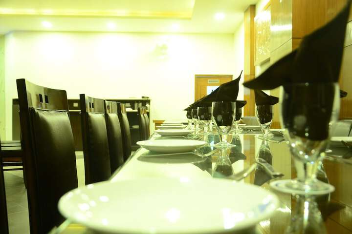 Dining 64 of 76