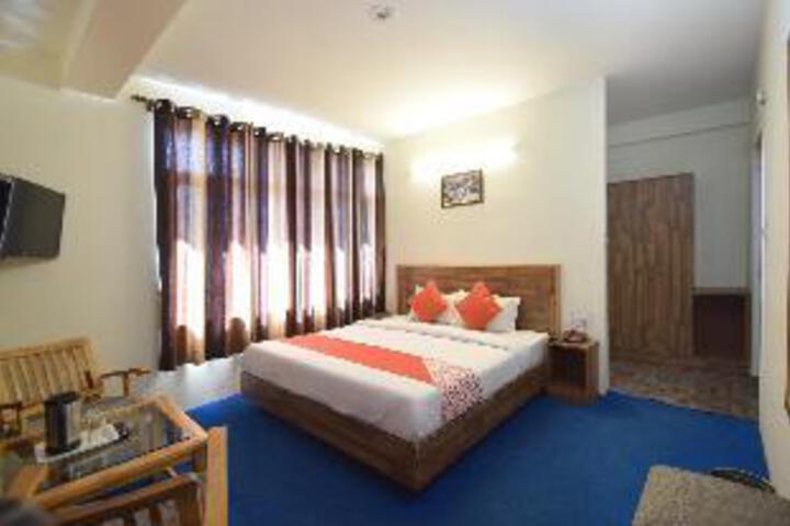 Room 9 of 21