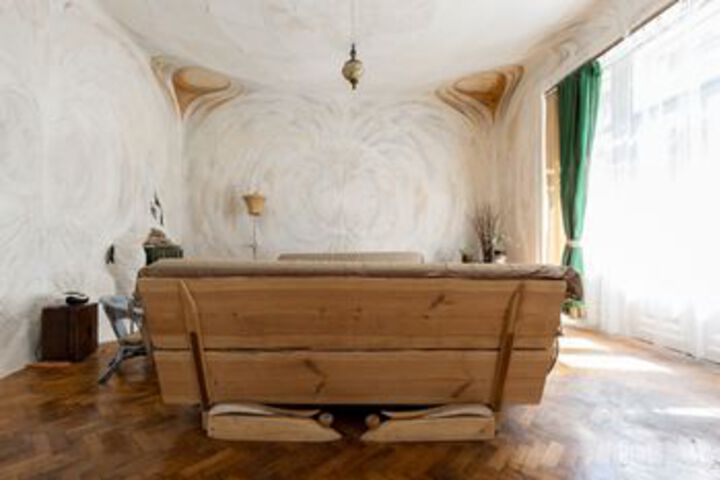 Room 19 of 27