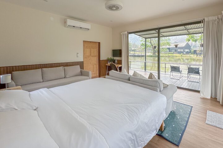 Room 2 of 43