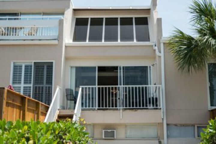 Exterior of Sunbow Bay 3b