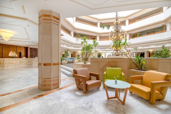 Hotel Interior 4 of 72
