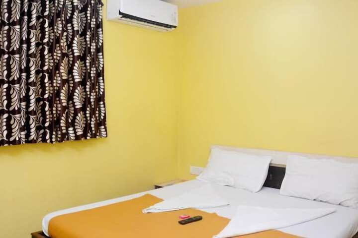 Room 5 of 7