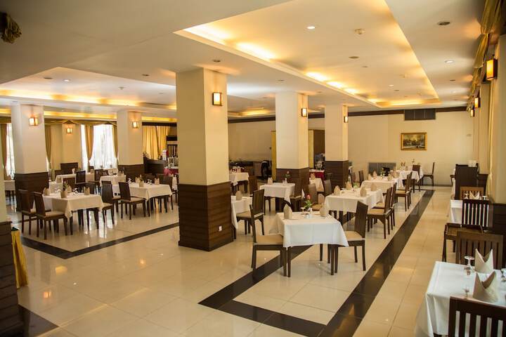 Dining 42 of 69