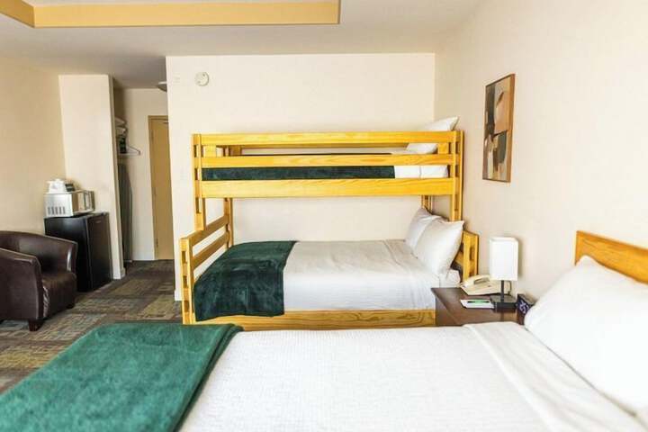 Room 53 of 93