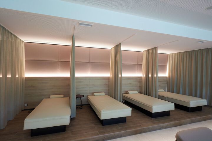 Spa 14 of 31
