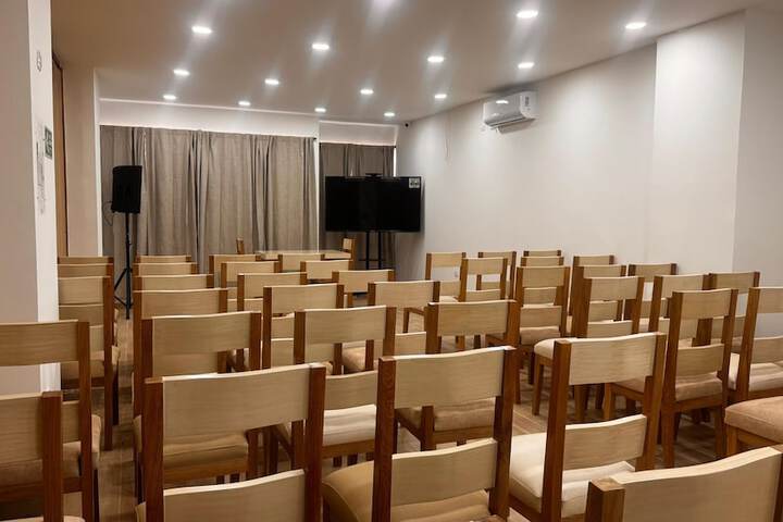 Room 72 of 125