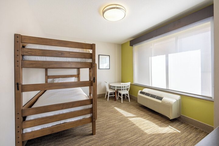 Room 15 of 78