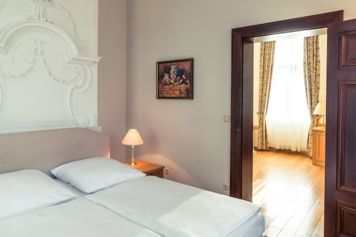 Room 14 of 46
