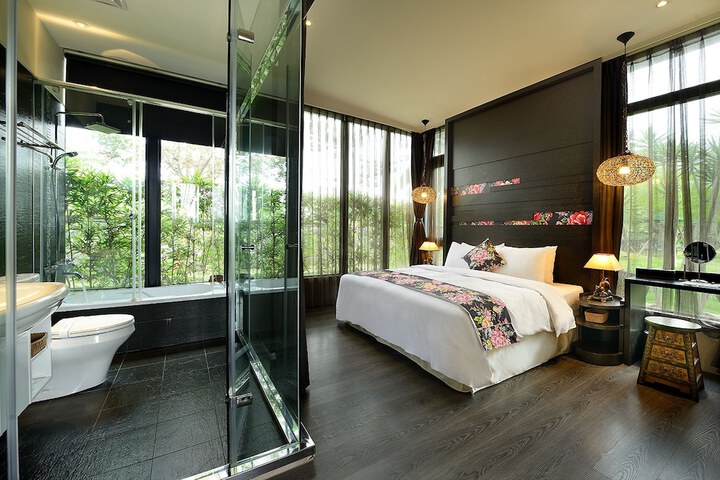 Room 27 of 54