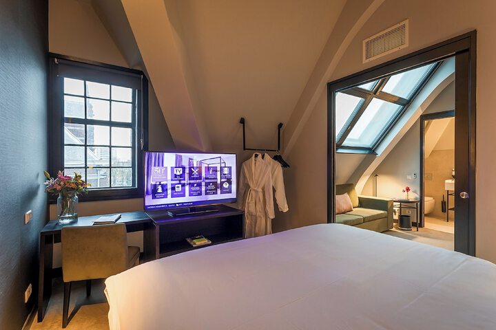 Room 20 of 89