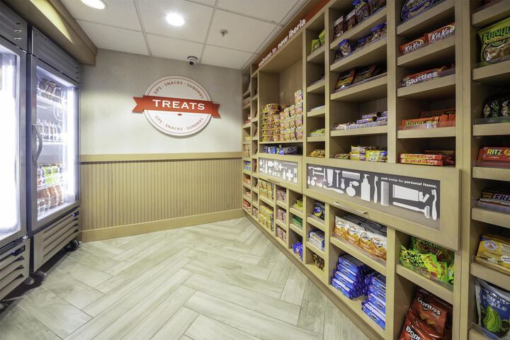 Snack bar