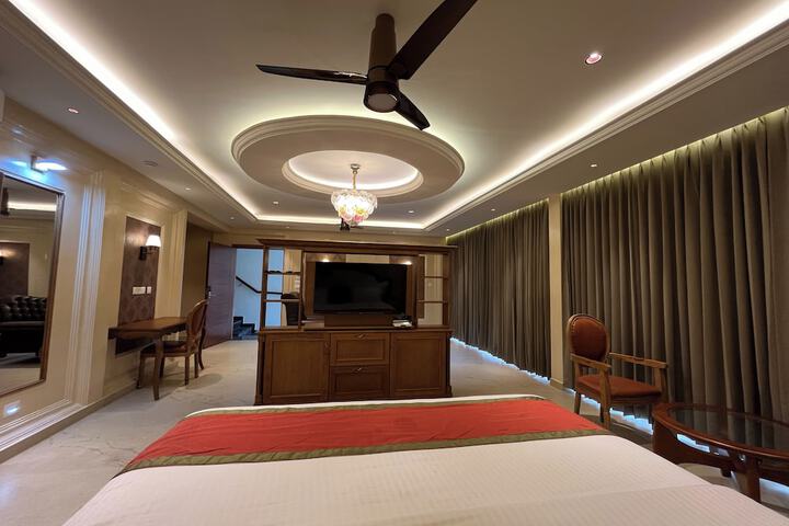 Room 45 of 96