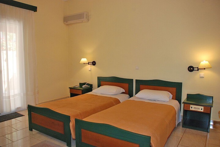 Room 7 of 53