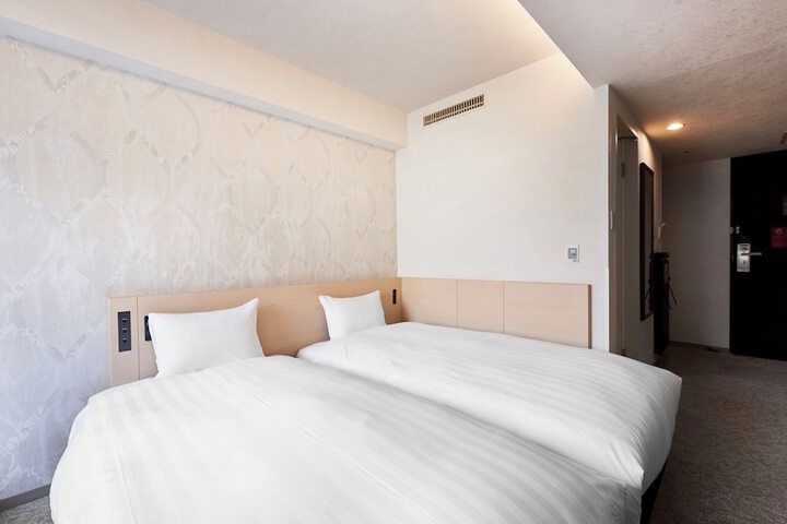 Room 20 of 48