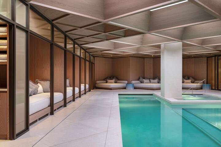 Pool 60 of 103