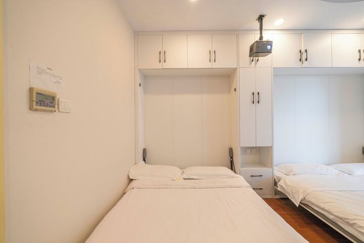 Room 68 of 94