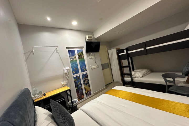 Room 60 of 80