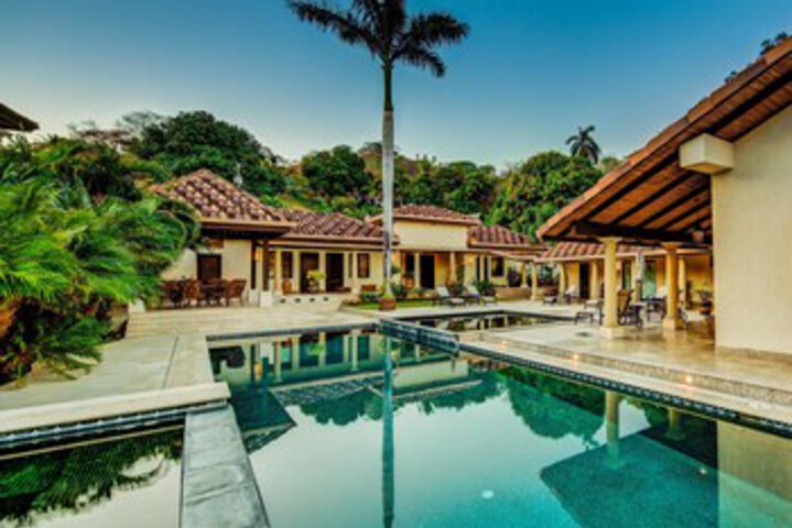 Casa Playa Bonita Five Bedrooms