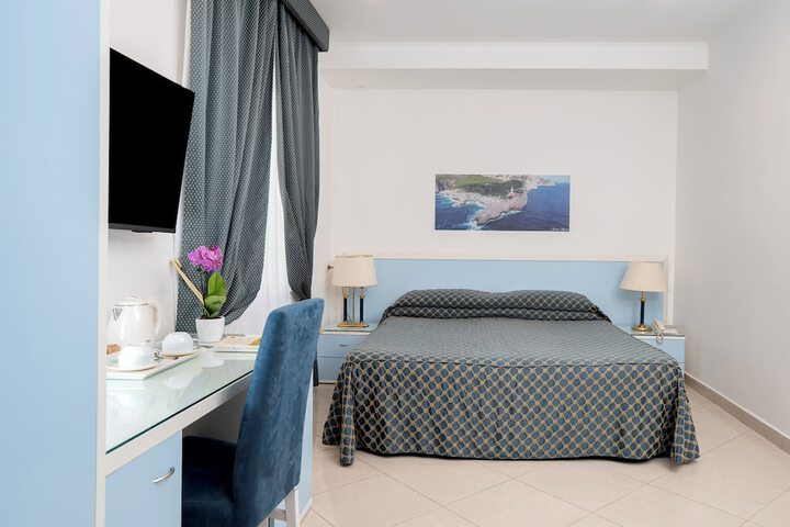 Room 14 of 78