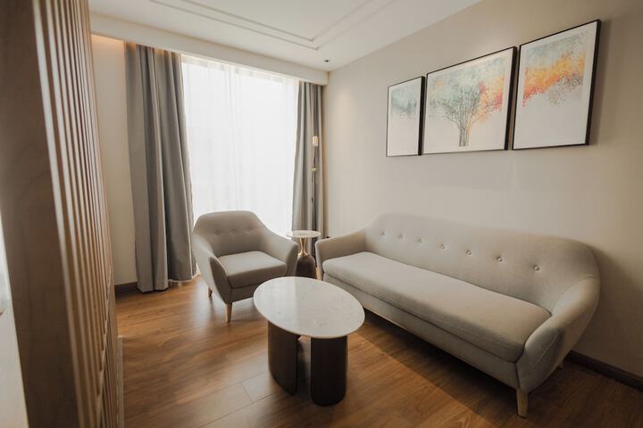 Room 7 of 70