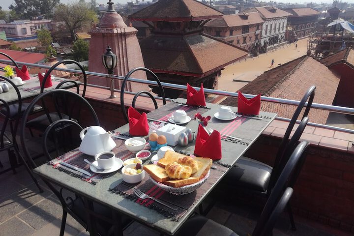Breakfast/Coffee Service 22 of 40