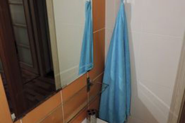 Room 7 of 71