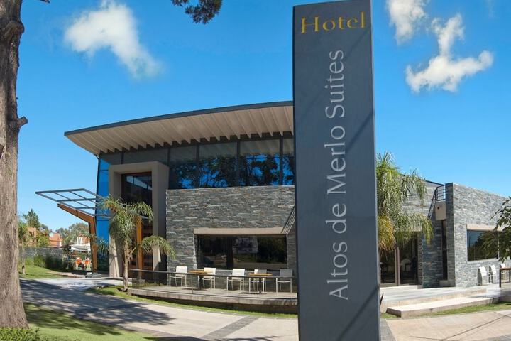 Hotel 50 of 58