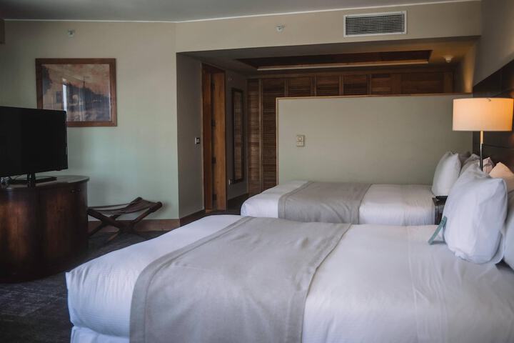 Room 30 of 52