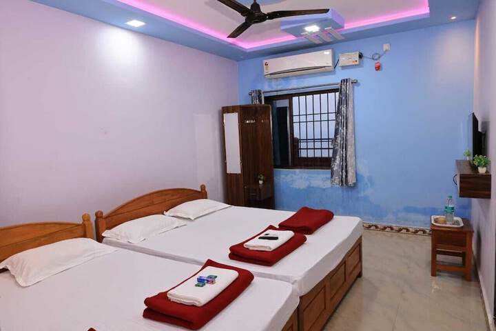 Room 5 of 29