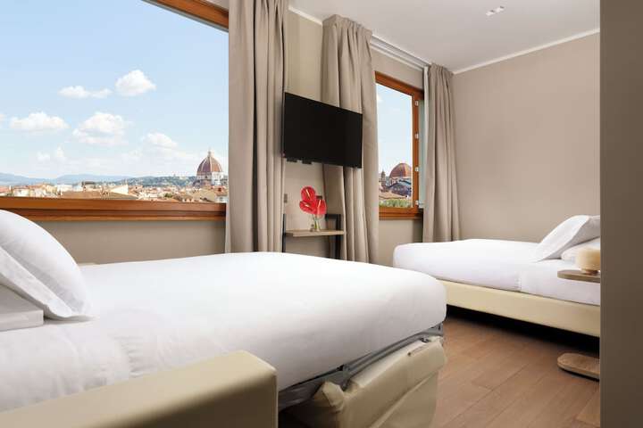 Room 15 of 16