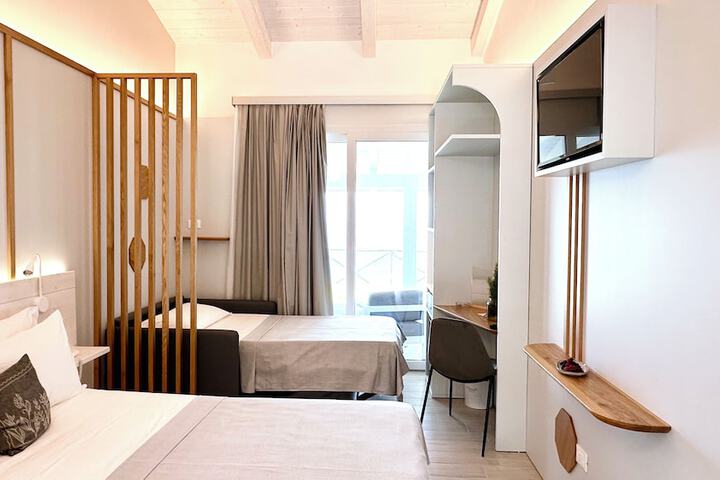 Room 10 of 91