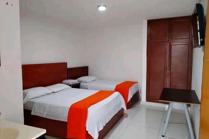 Room 12 of 17