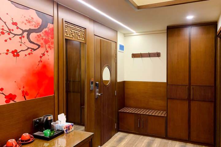 Room 7 of 47