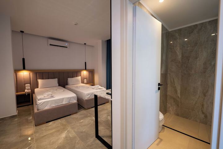 Room 20 of 73