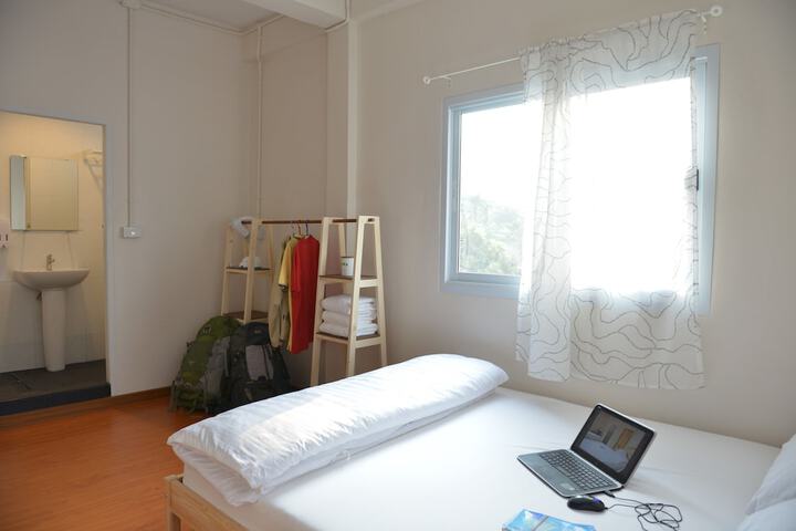 Room 6 of 29