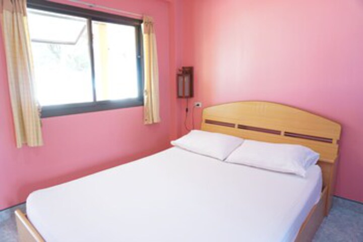 Room 17 of 25