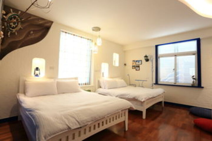 Room 18 of 44