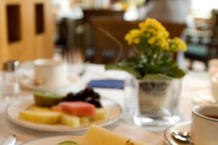 Breakfast/Coffee Service 51 of 79