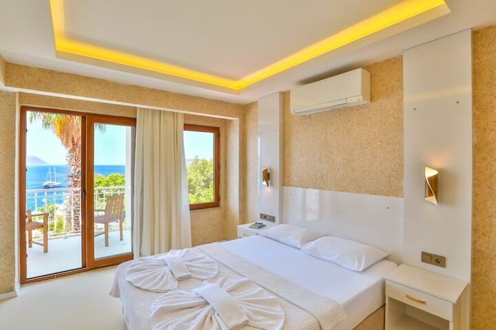Room 7 of 26