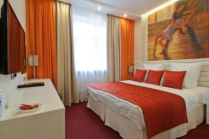 Room 17 of 63
