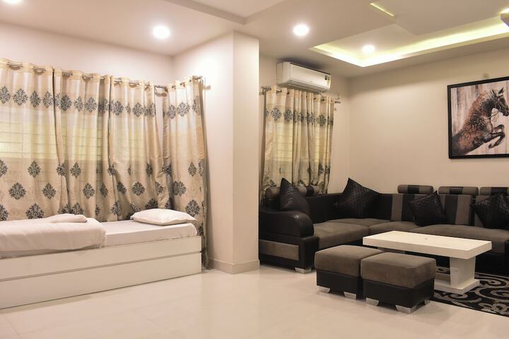 Room 50 of 81