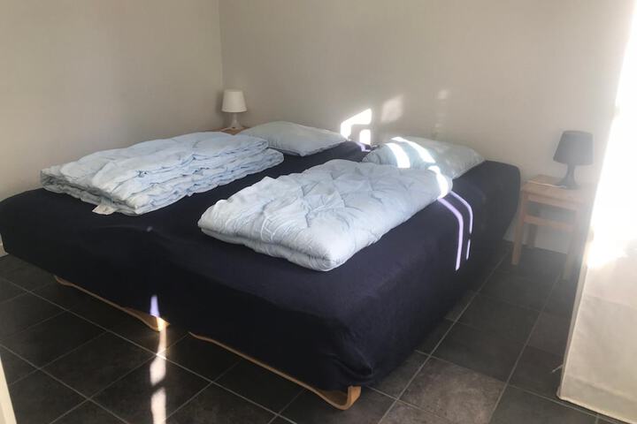 Room 6 of 96
