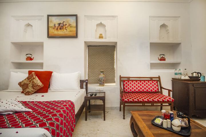 Room 4 of 55