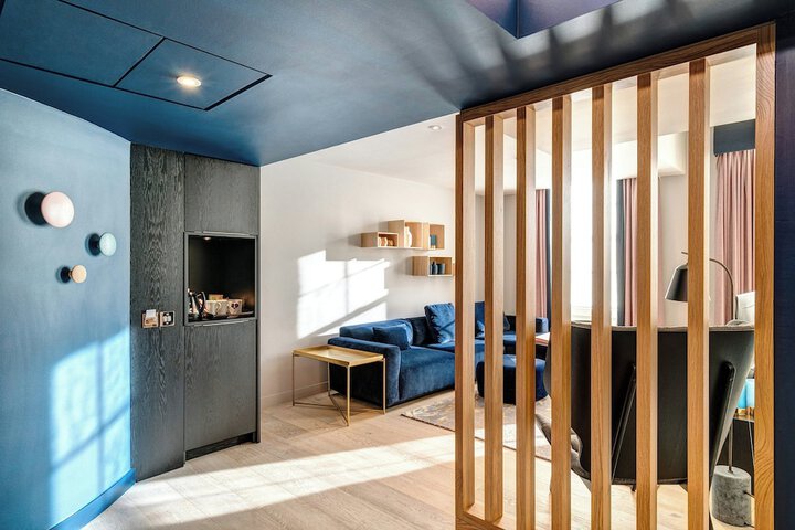Room 36 of 106